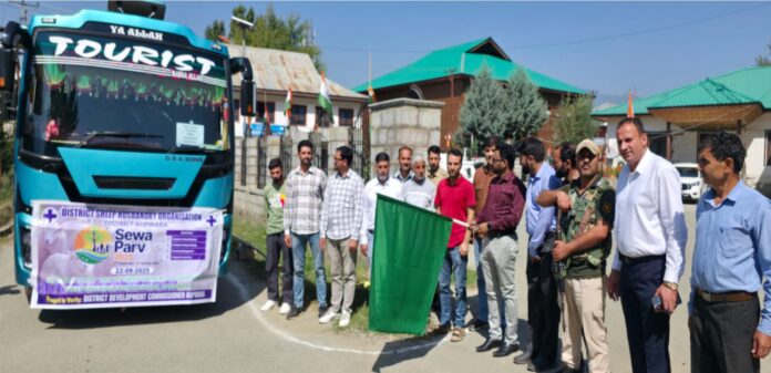 Deputy Commissioner Kupwara flags off sheep breeding training visit