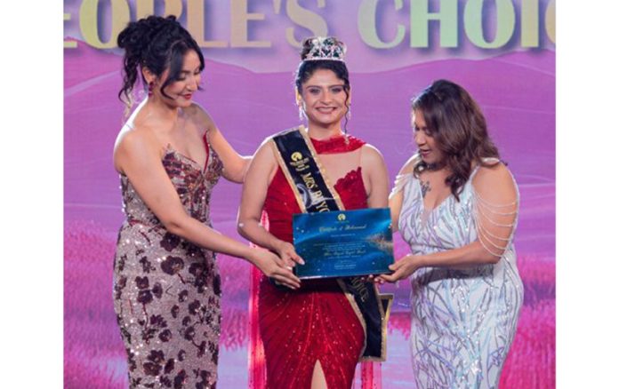 Advocate Gayatri Jamwal from Jammu Wins Mrs India Inc. Beyond People’s Choice Award 2025