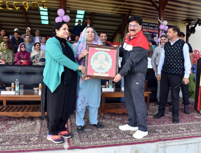 Sakeena Itoo inaugurates Annual Sports Meet at GMC Srinagar